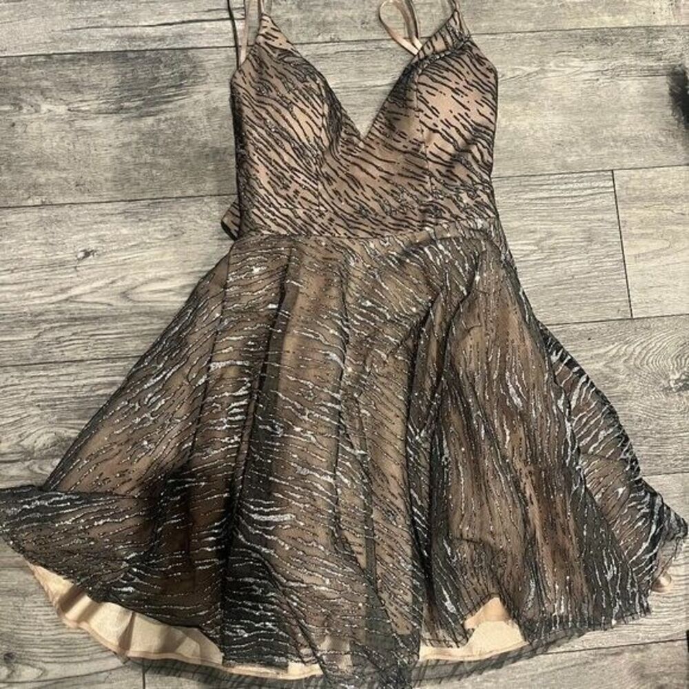 Jovani Womens Dress Size 00 Prom Sweet 16 Evening Dress Cocktail V‎ Neck
